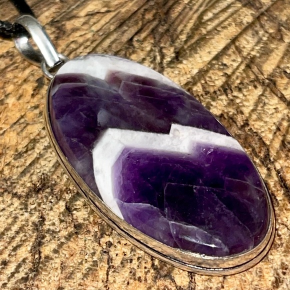 Chevron Amethyst Pendant 2 1/4” - Picture 11 of 15